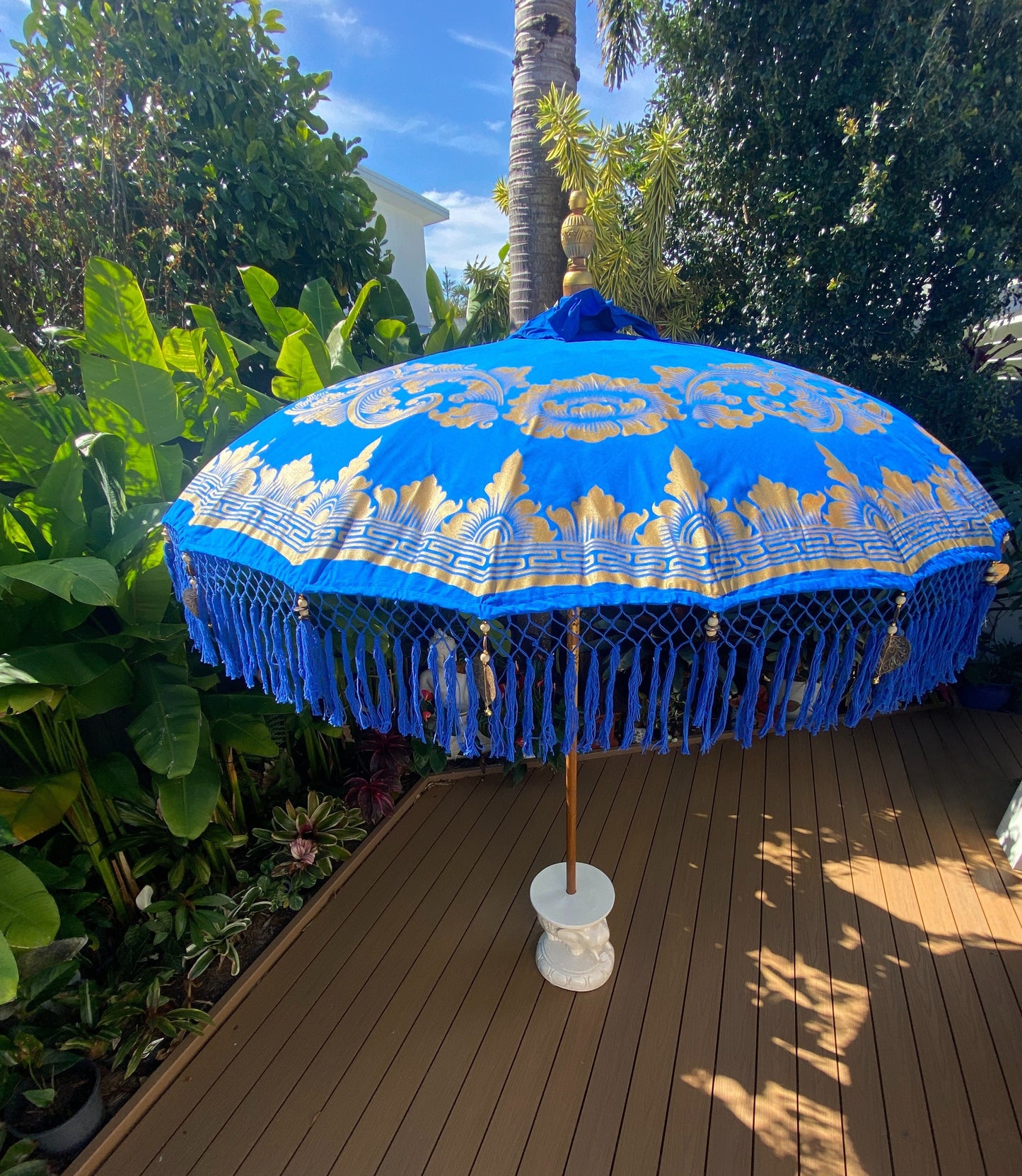 Balinese Umbrella - Royal Blue & Gold - With Pattern     (2 pc Teak stick)