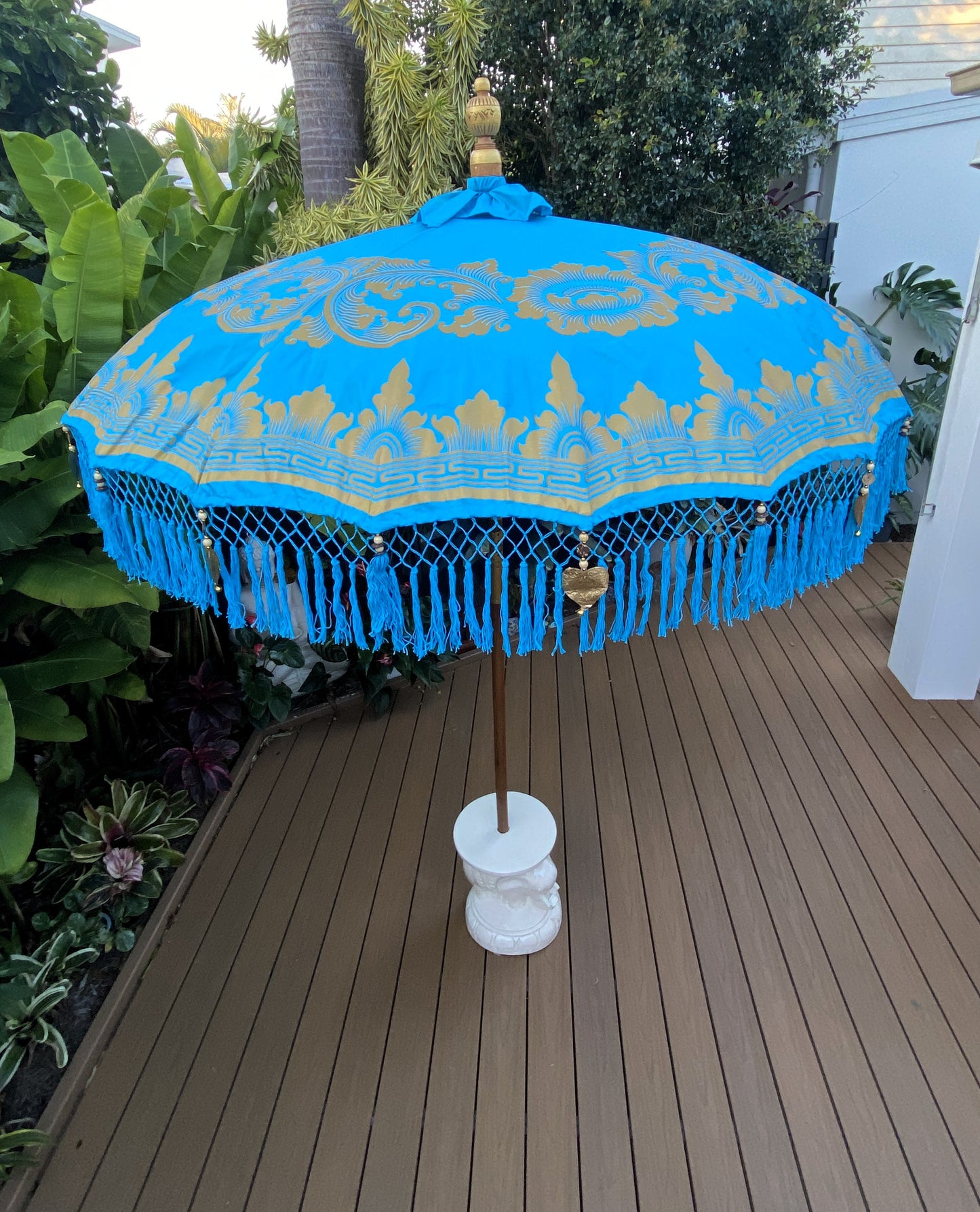 Balinese Umbrella - Turquoise & Gold - With Pattern     (2 pc Teak stick)