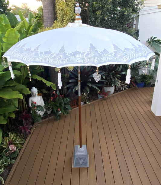Balinese Umbrella - Off White & Silver - With Pattern     ( 2 pc Teak stick)