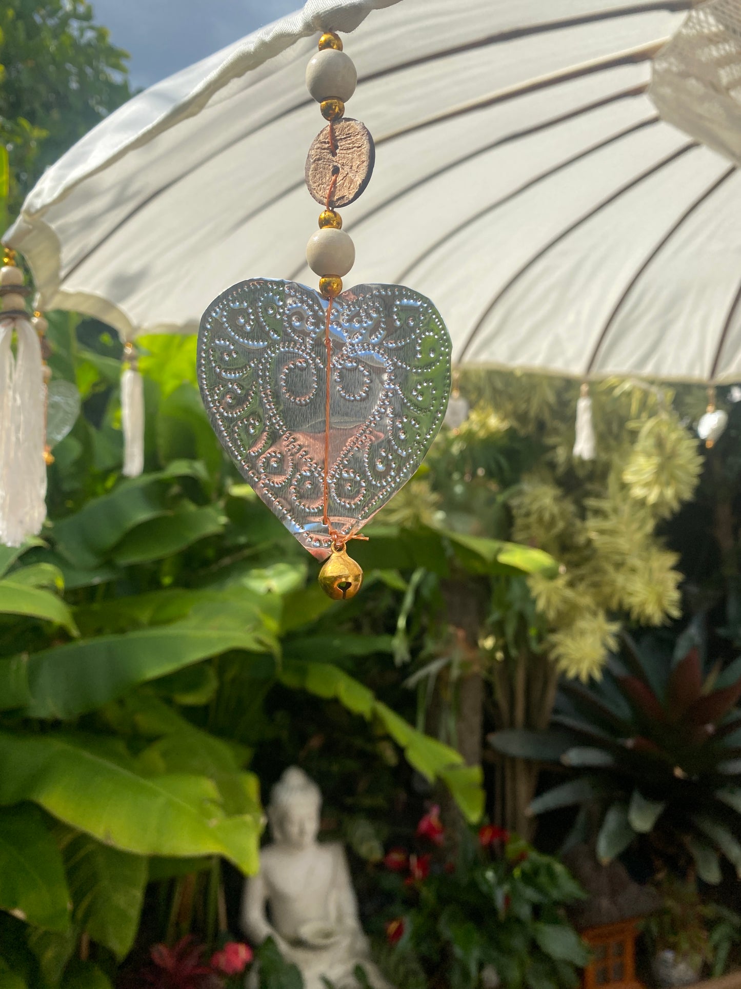 Balinese Umbrella - Off White & Silver     ( 2 pc Durian stick)