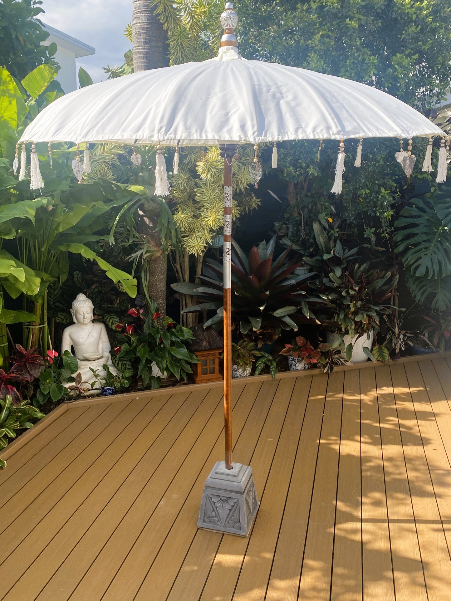 Balinese Umbrella - Off White & Silver     ( 2 pc Durian stick)