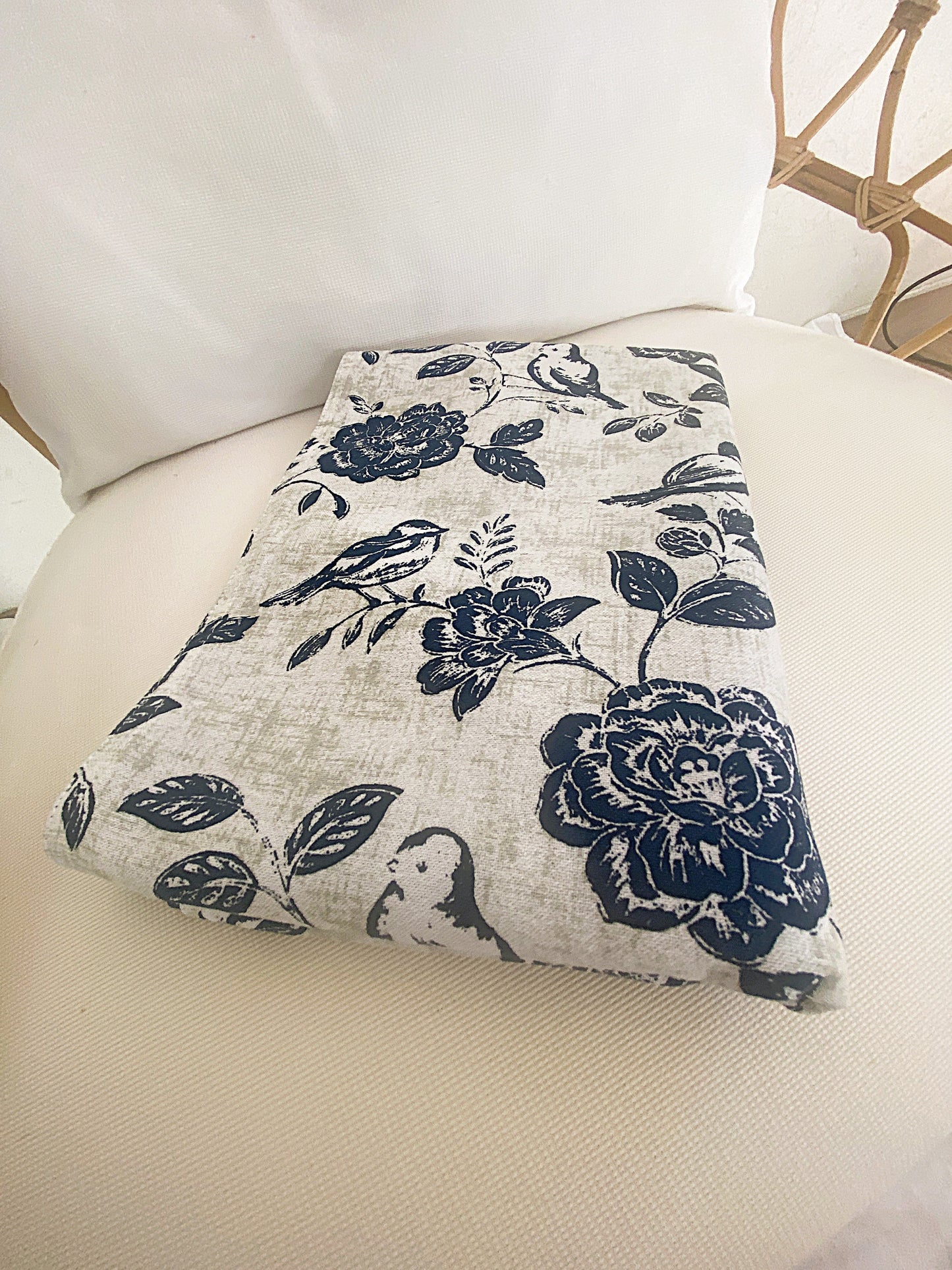 Botanic Flight - Navy Bed/Table Runner