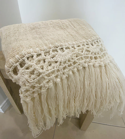 Driftwood - Thick Weave Throw Rug White Crochet Edging