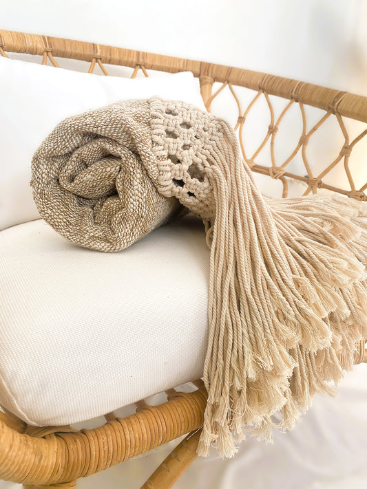 Driftwood Throw Rug - Thick Weave - Rich Natural with Off White Crochet